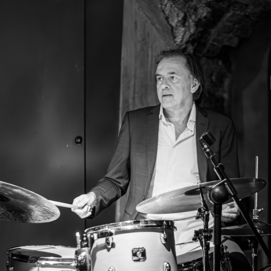 2025-10-09 - Ella-Borations met Deborah Carter 4tet